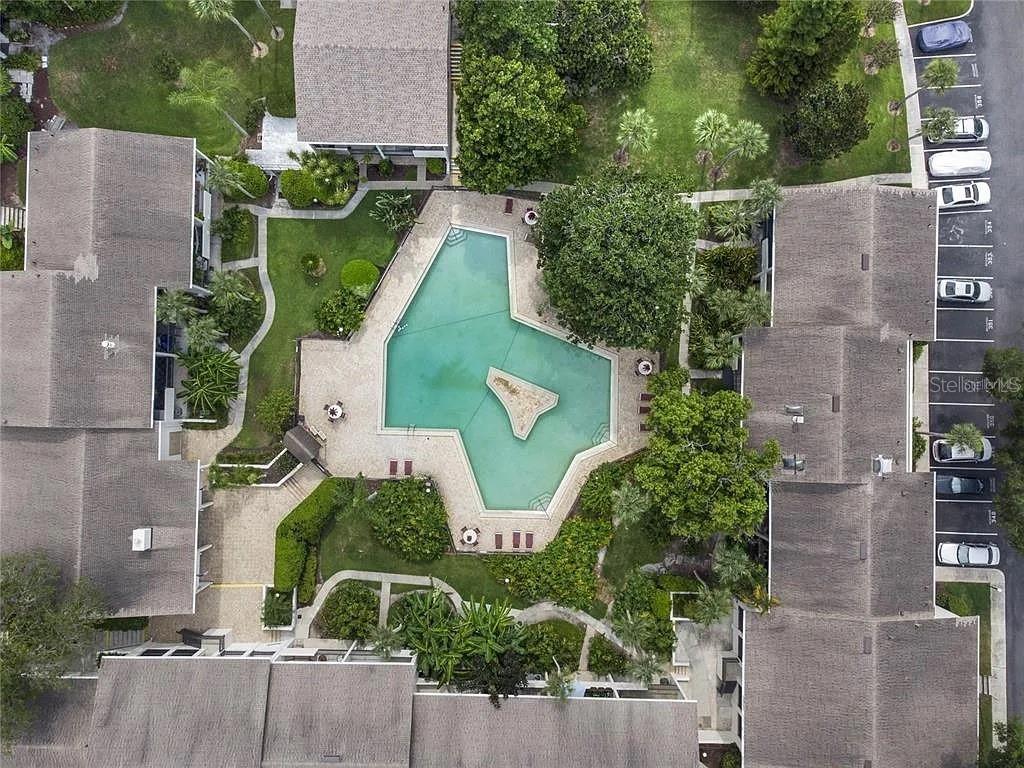 Image 23 of 25 For 200 Maitland Avenue 11