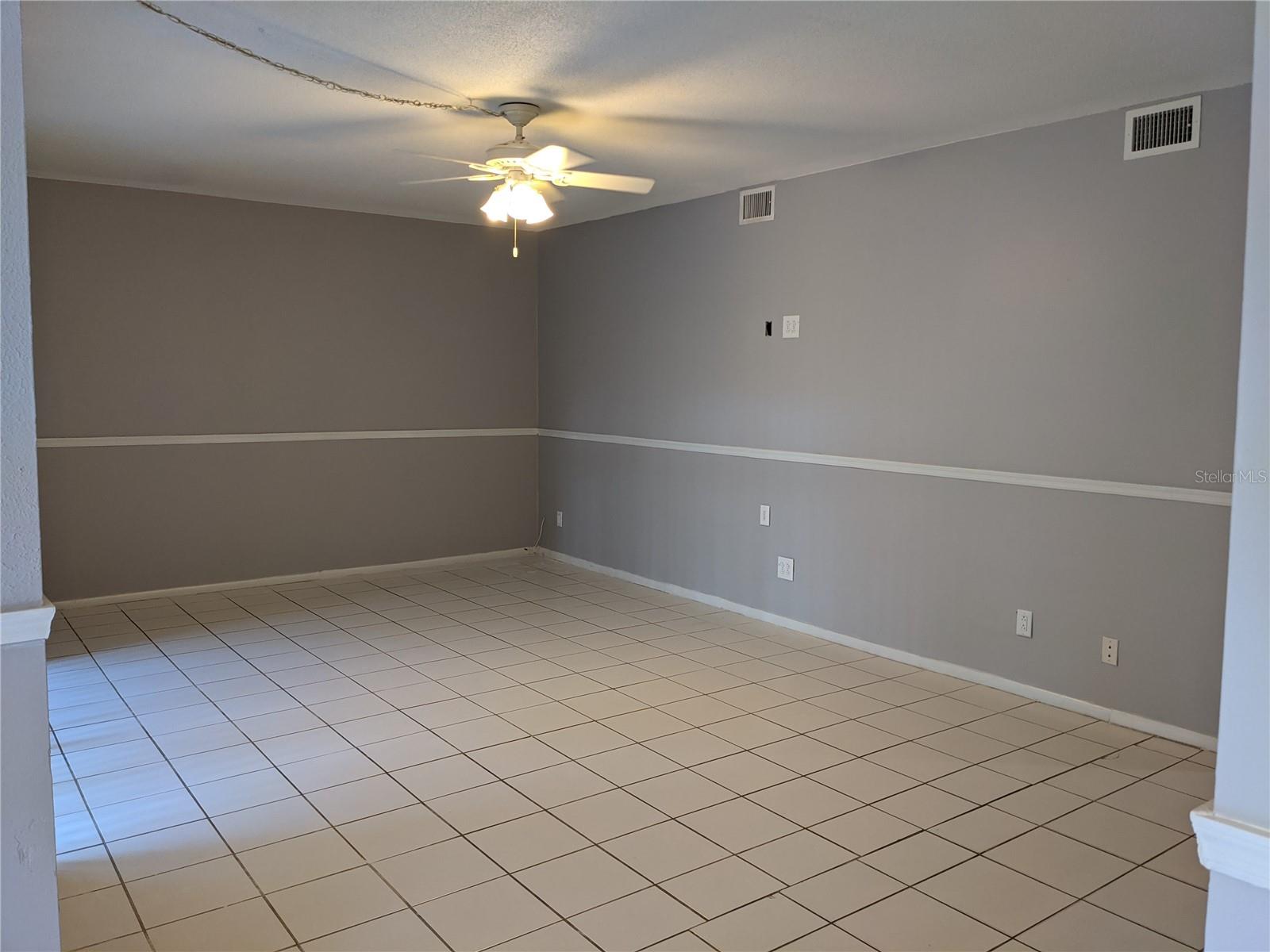 Image 4 of 25 For 200 Maitland Avenue 11