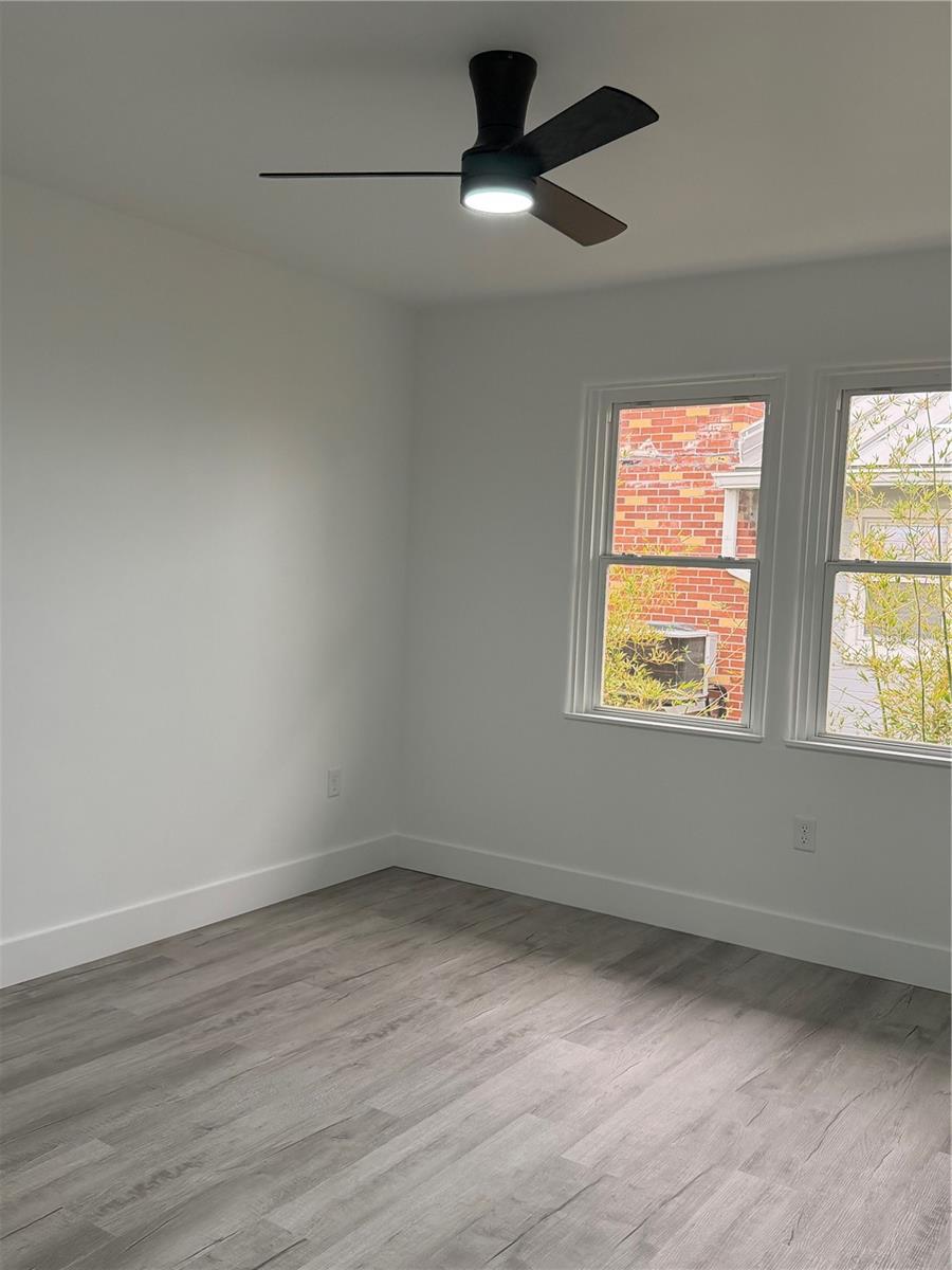 Image 15 of 28 For 2061 Peninsula Drive