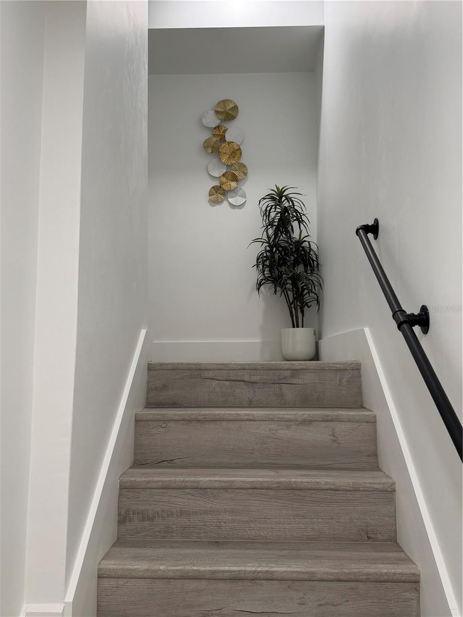 Image 9 of 28 For 2061 Peninsula Drive