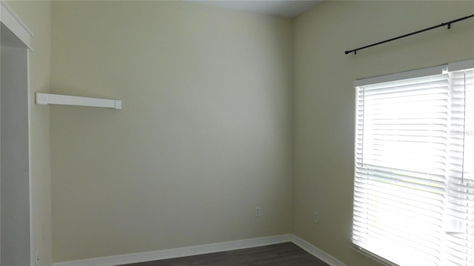 Image 14 of 23 For 3251 Countryside View Drive