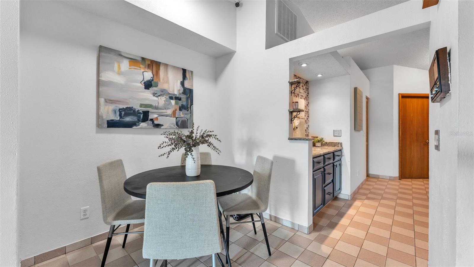 Image 22 of 53 For 7719 Landsdowne Lane