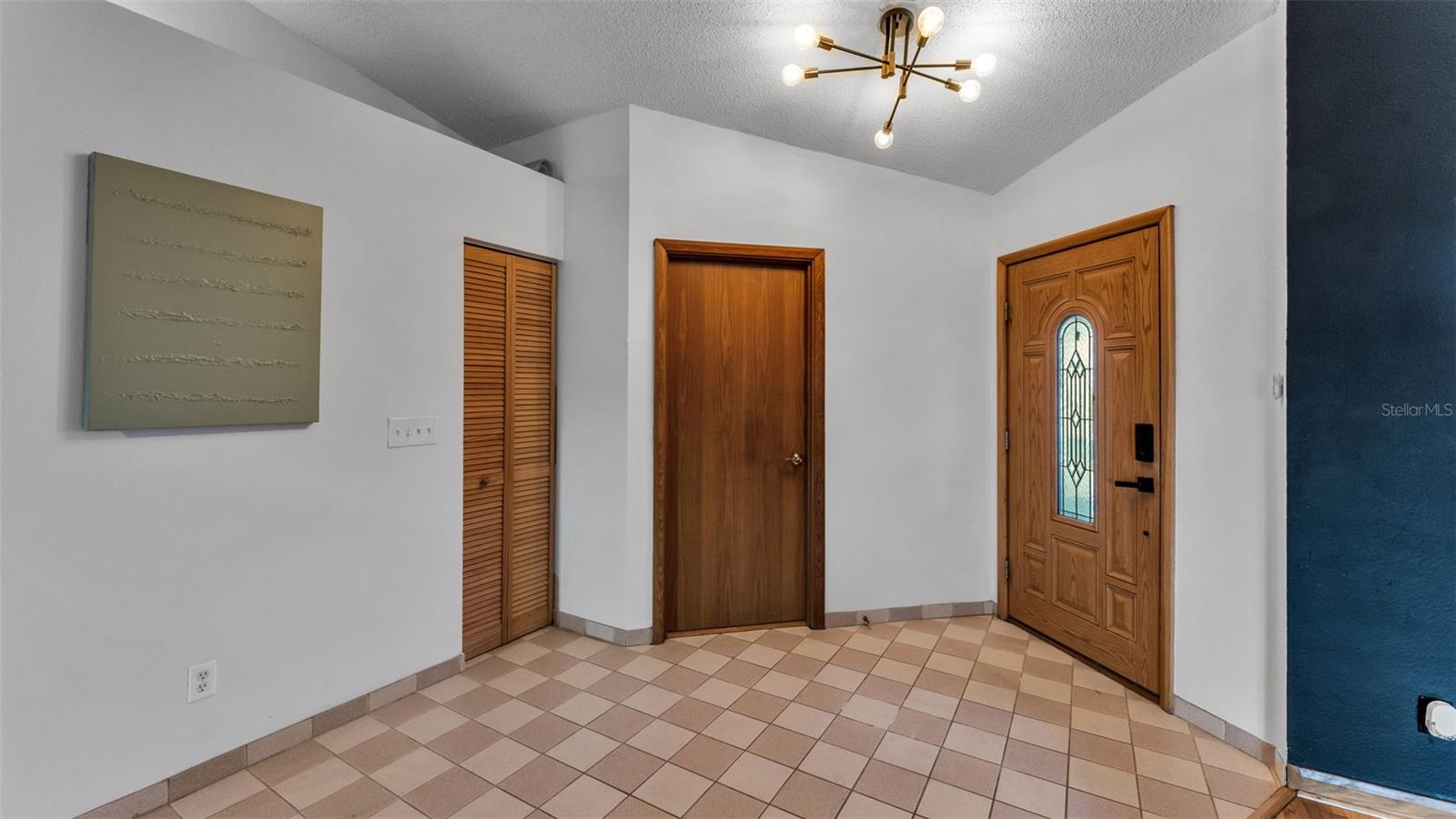 Image 4 of 53 For 7719 Landsdowne Lane