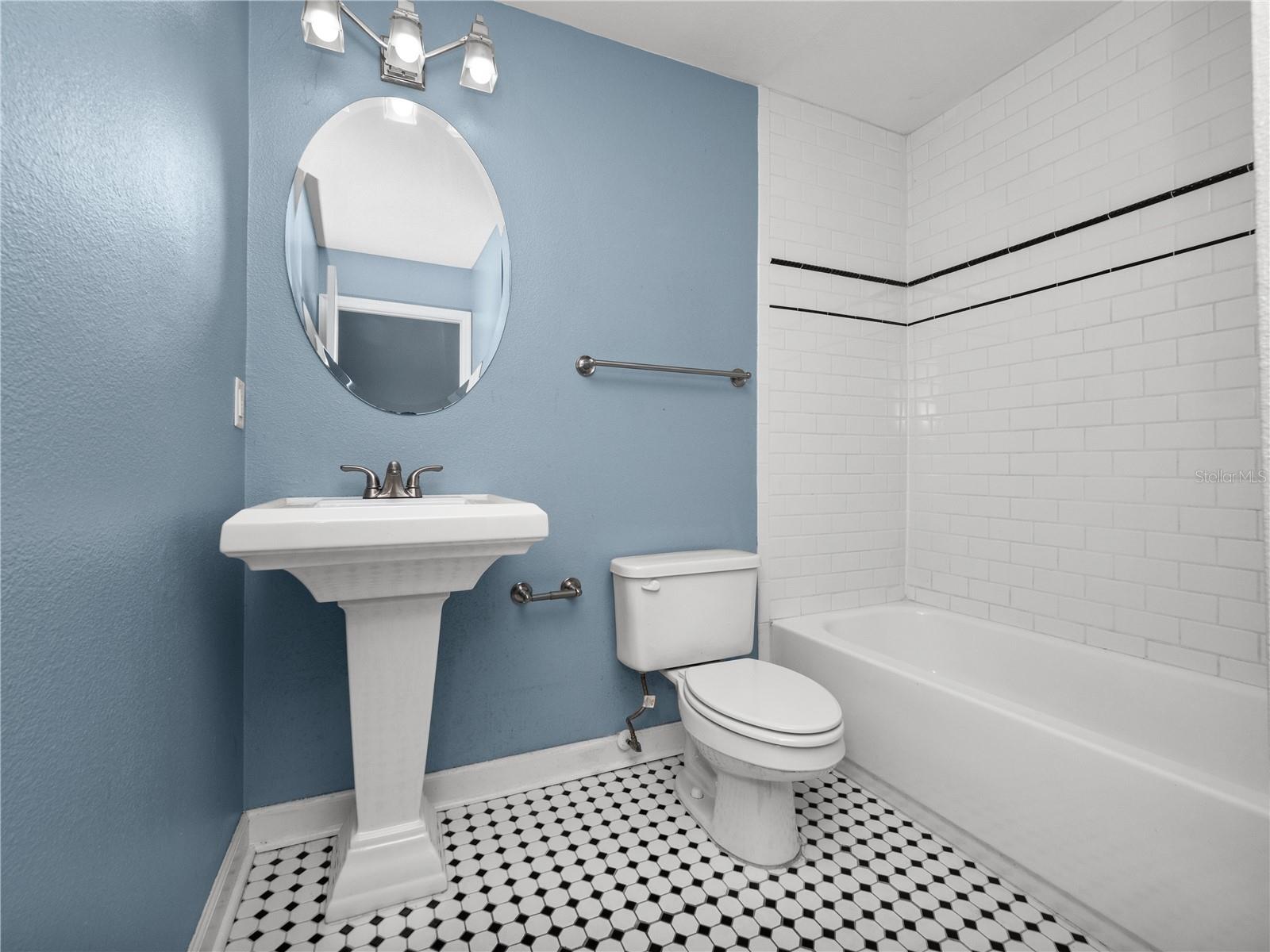 Image 15 of 20 For 2077 Dixie Belle Drive 2077c