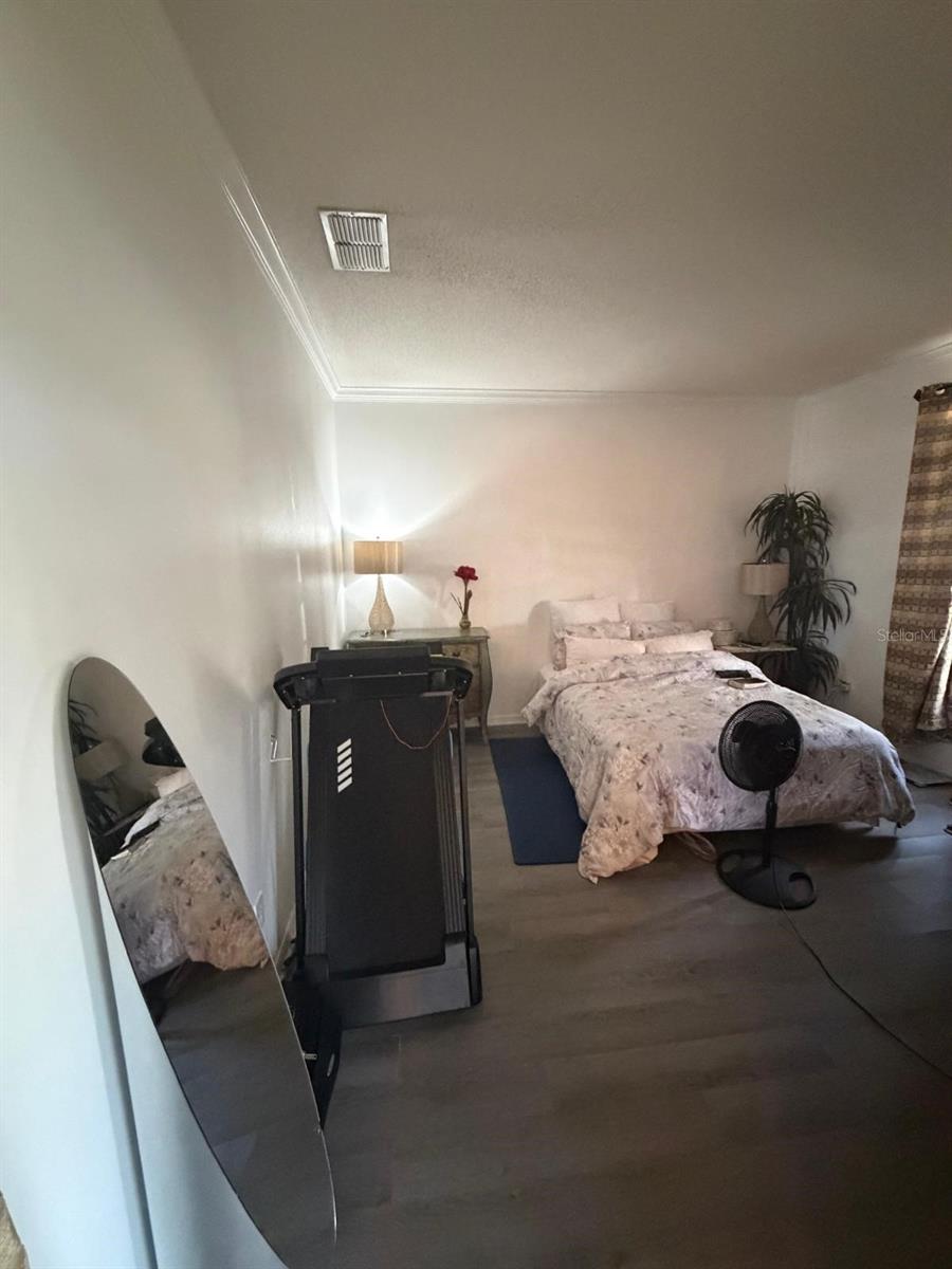 Image 17 of 29 For 430 Merlot Drive