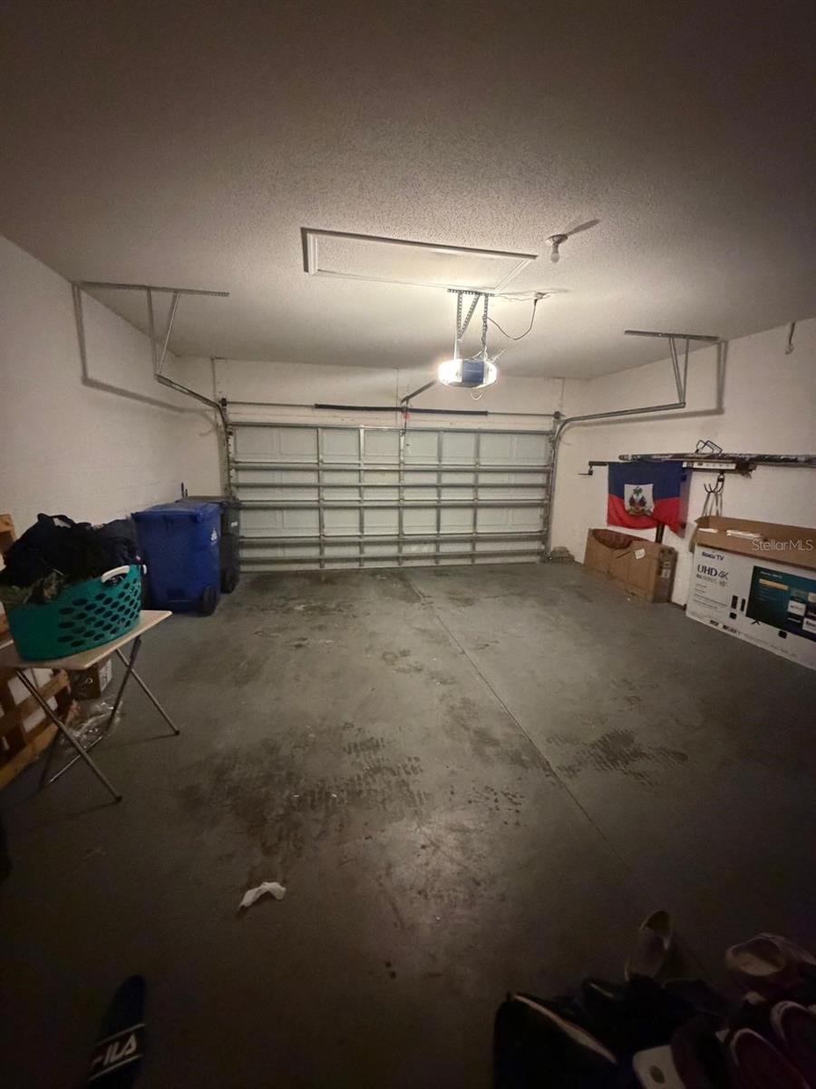 Image 22 of 29 For 430 Merlot Drive