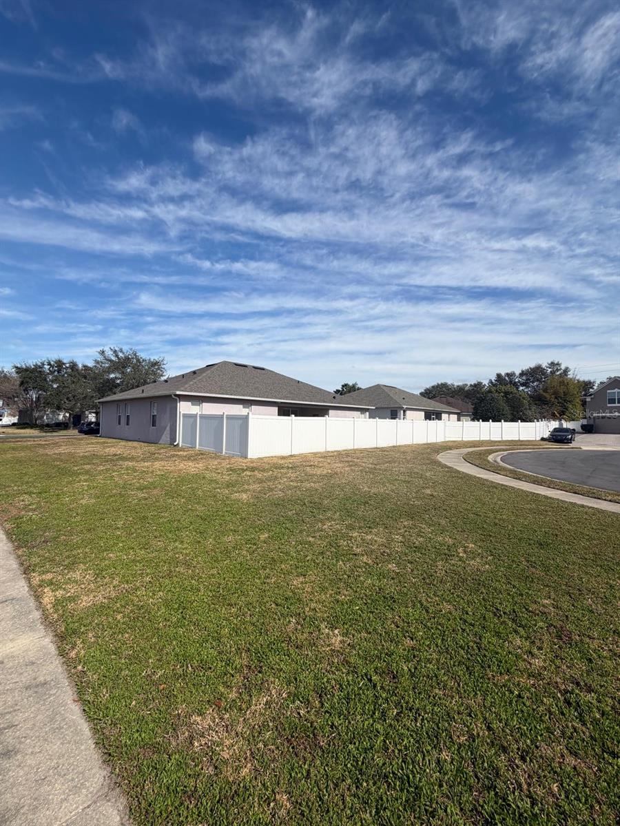 Image 25 of 29 For 430 Merlot Drive