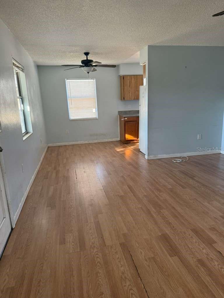 Image 2 of 15 For 2117 Winger Avenue