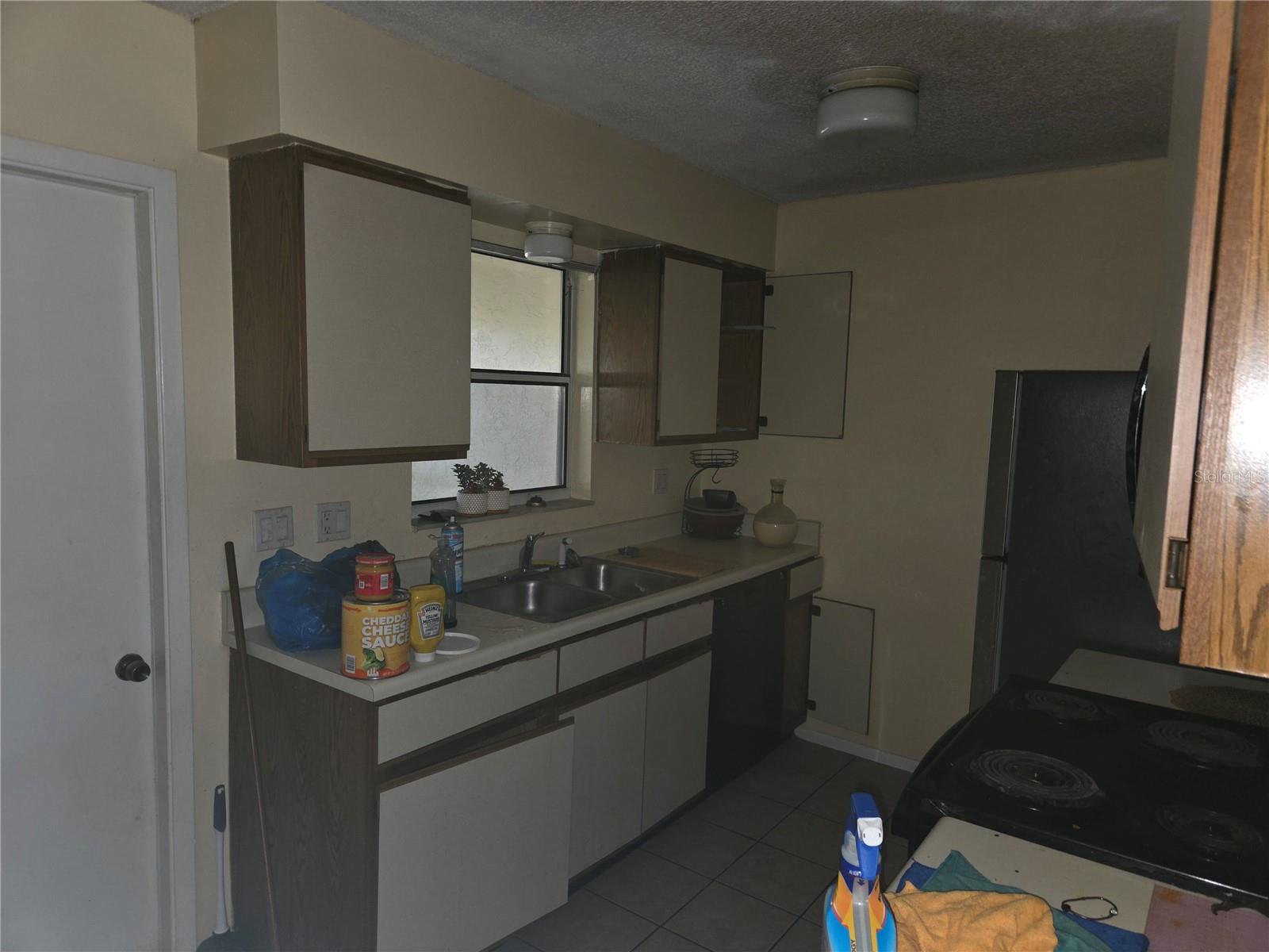 Listing photo id 12 for 1211 Sago Palm Boulevard 1211