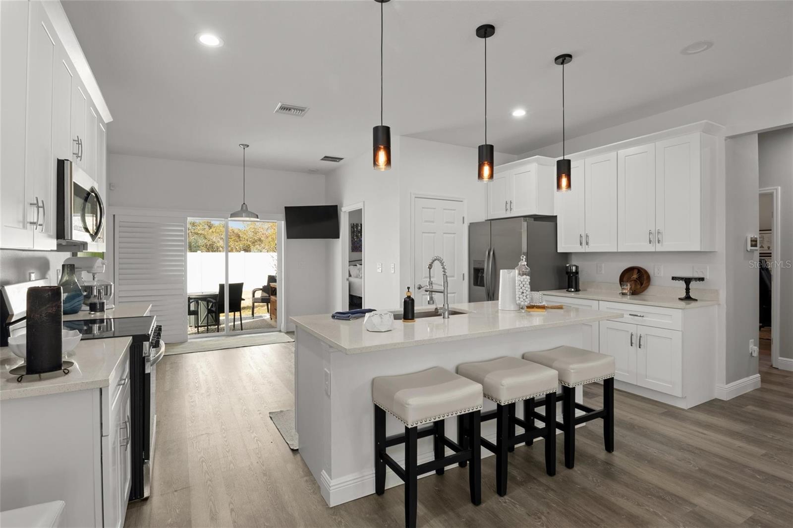 Image 10 of 38 For 3881 Phillips Road