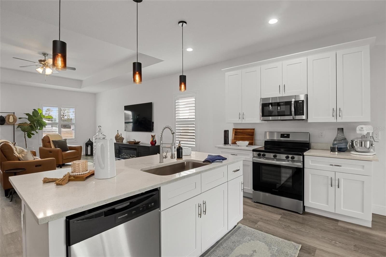 Image 9 of 38 For 3881 Phillips Road