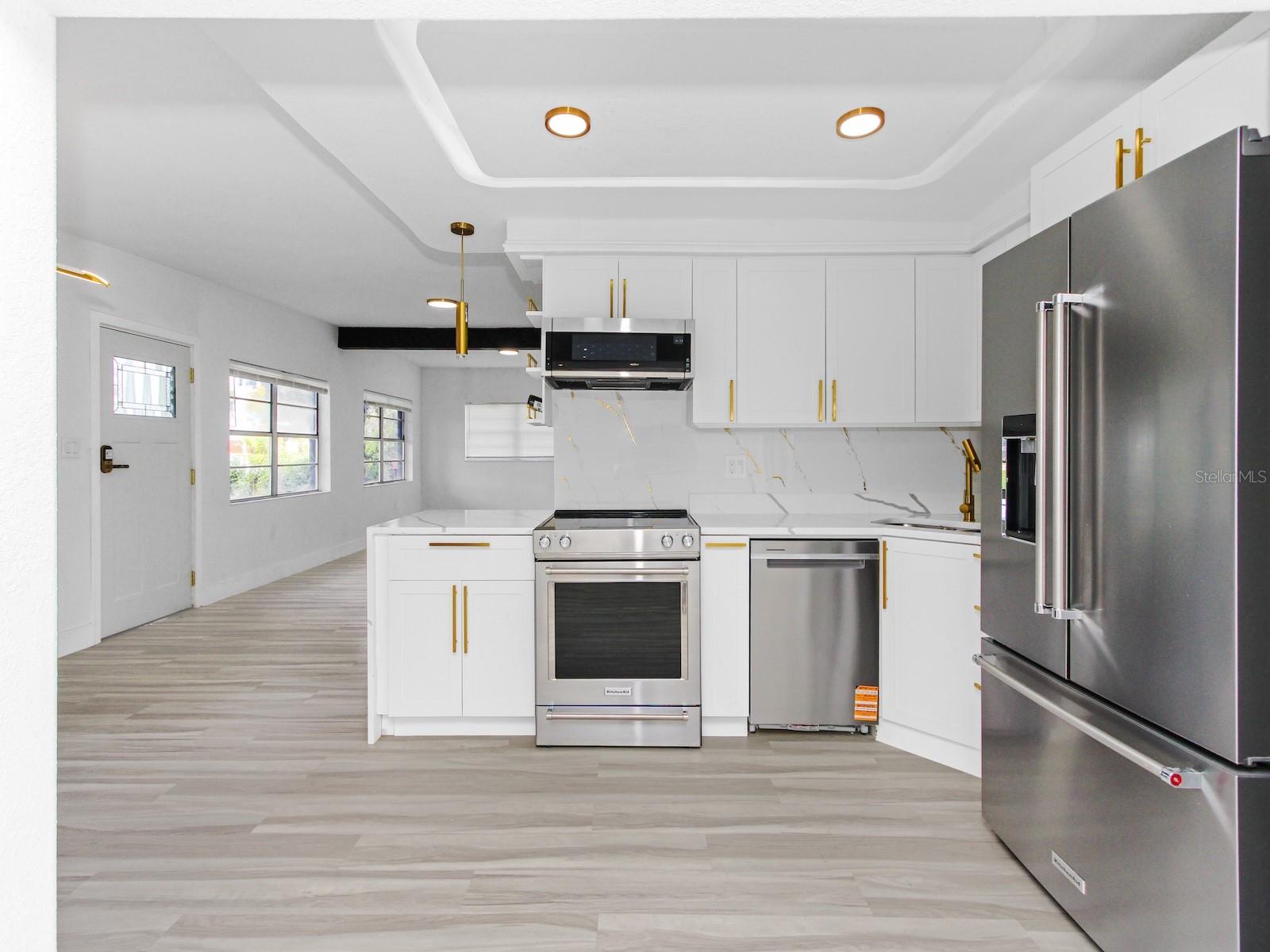 Image 11 of 42 For 4201 Park Lake Street