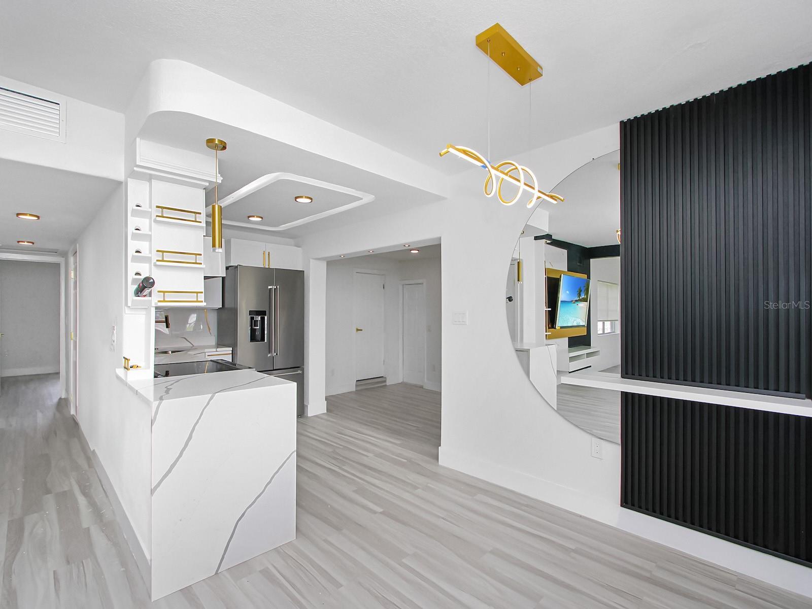 Image 13 of 42 For 4201 Park Lake Street