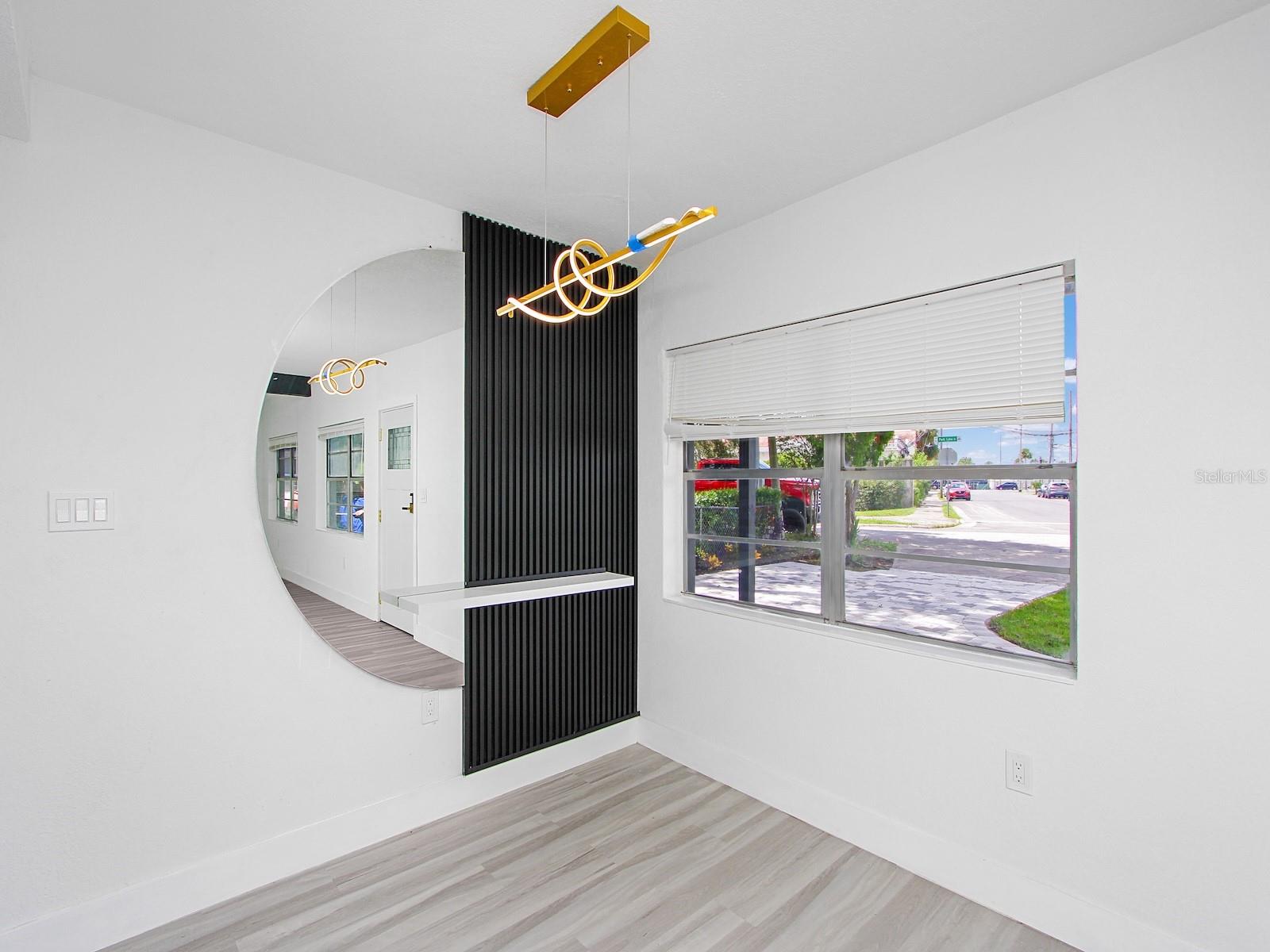 Image 20 of 42 For 4201 Park Lake Street