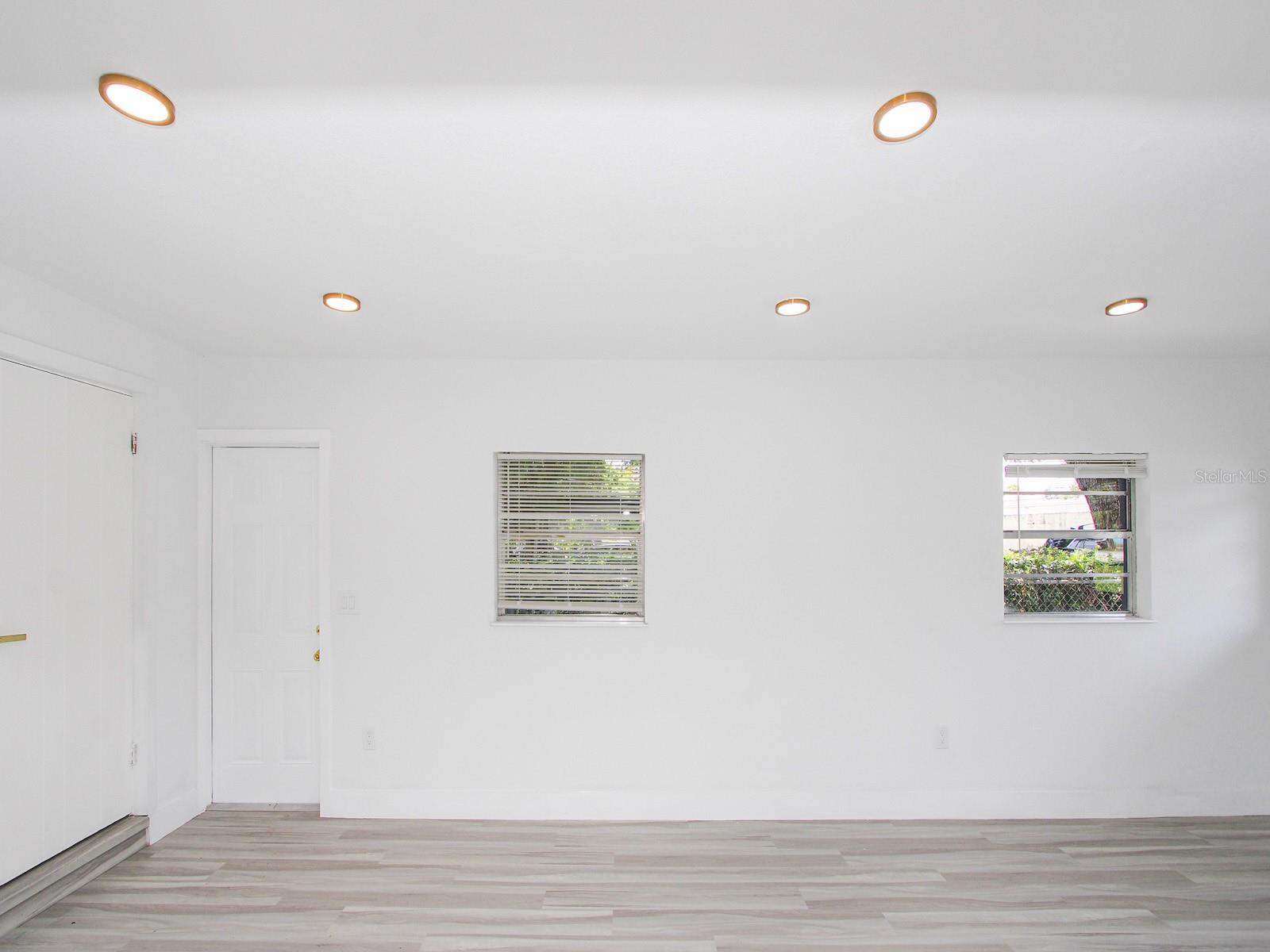 Image 23 of 42 For 4201 Park Lake Street