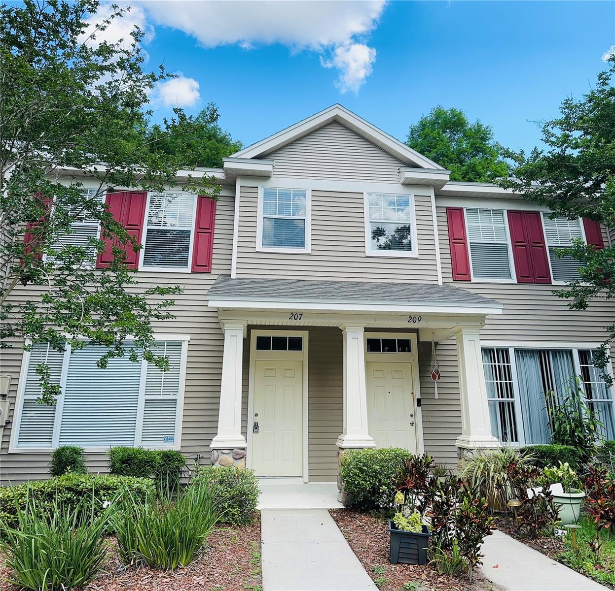 Details for 207 Golden Pond Court, VALRICO, FL 33594