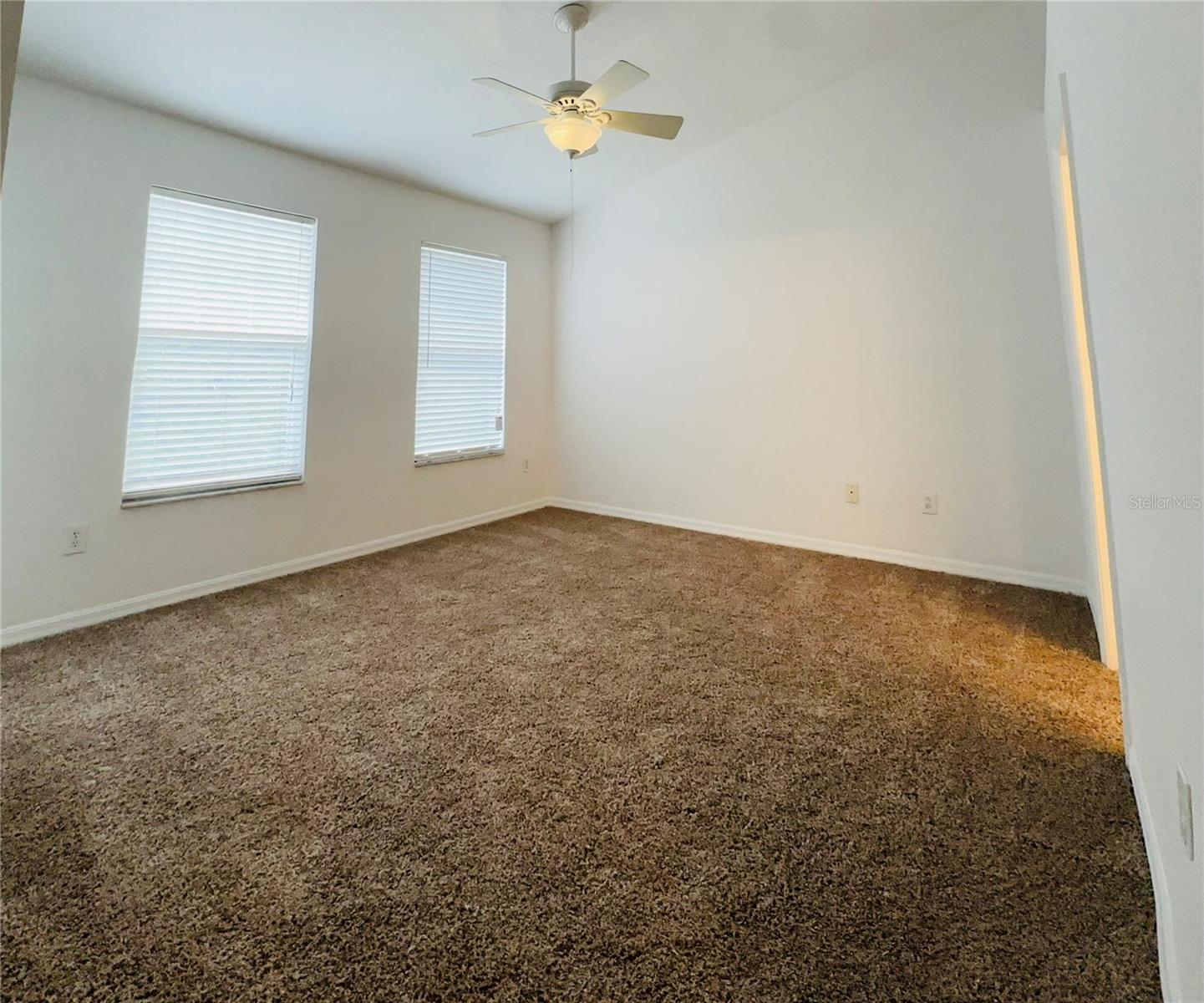 Image 20 of 28 For 207 Golden Pond Court