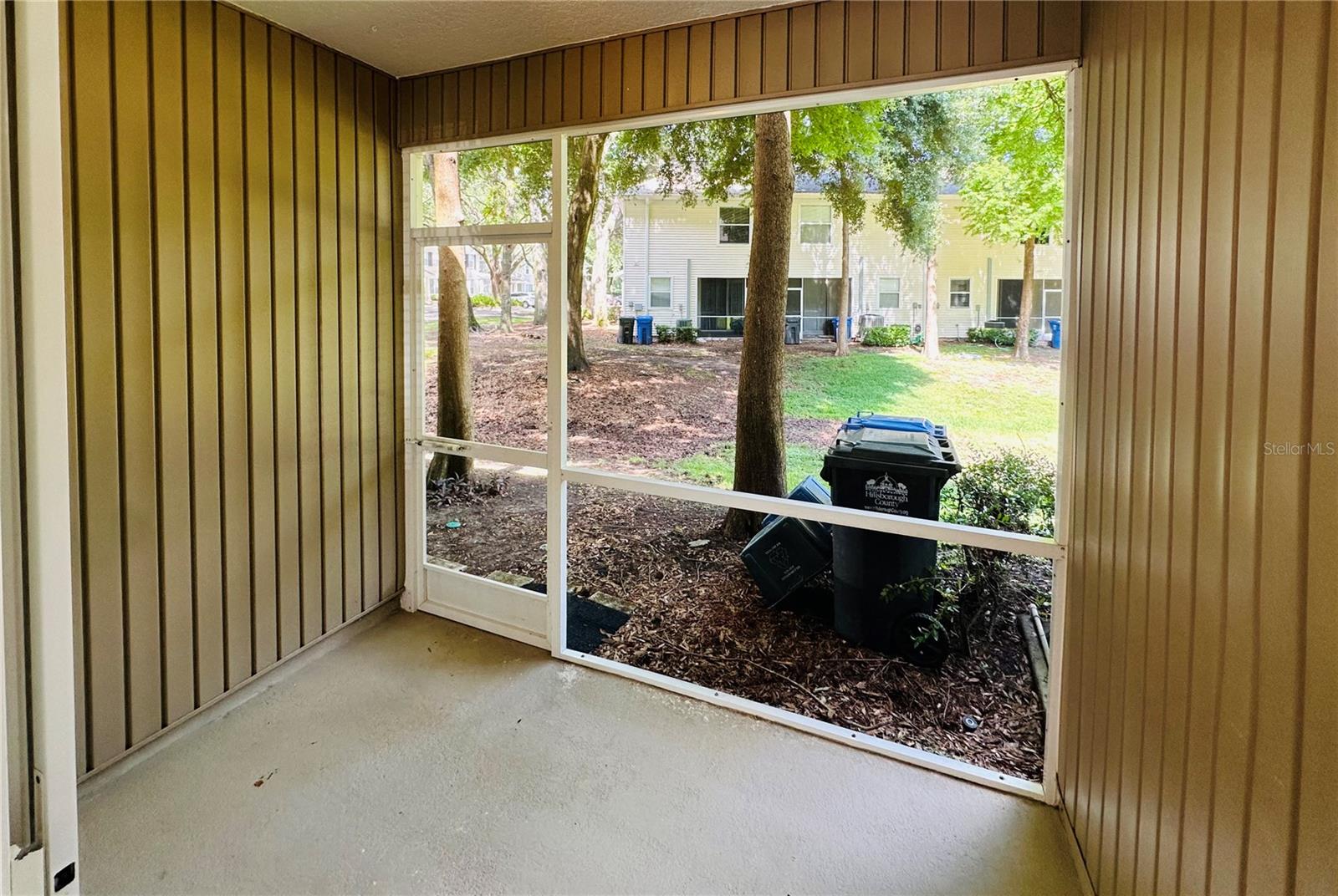 Image 23 of 28 For 207 Golden Pond Court