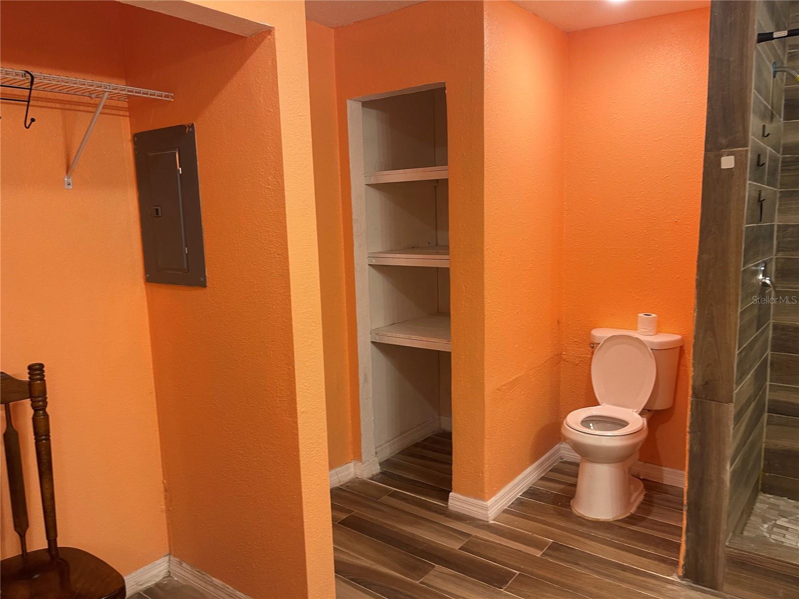 Image 14 of 45 For 1701 36th Street Nw