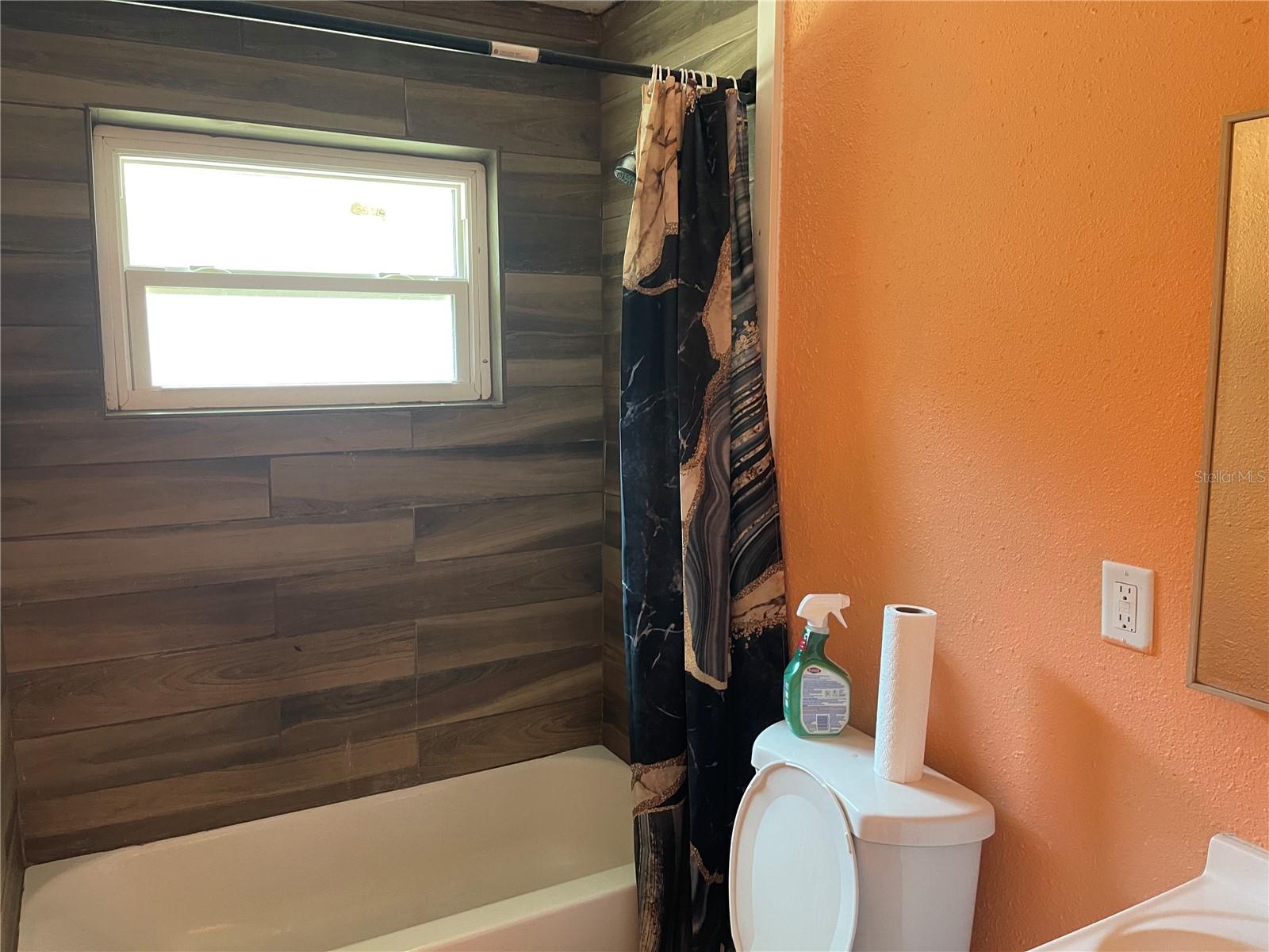 Image 21 of 45 For 1701 36th Street Nw