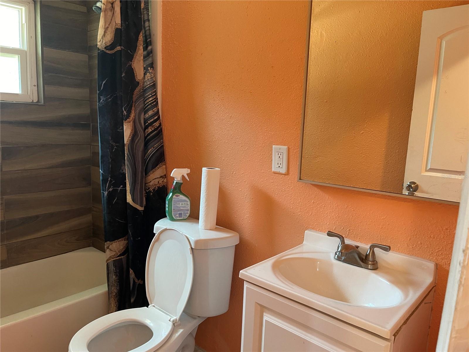 Image 22 of 45 For 1701 36th Street Nw