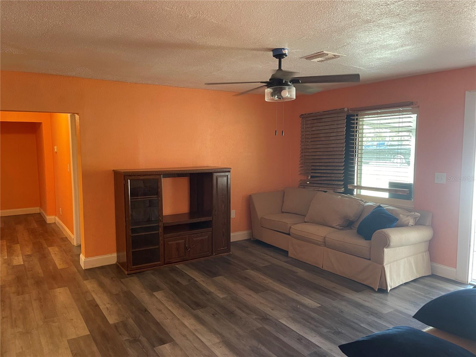 Image 4 of 45 For 1701 36th Street Nw