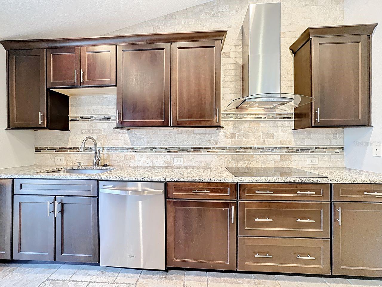 Image 17 of 56 For 8019 Madeira Court