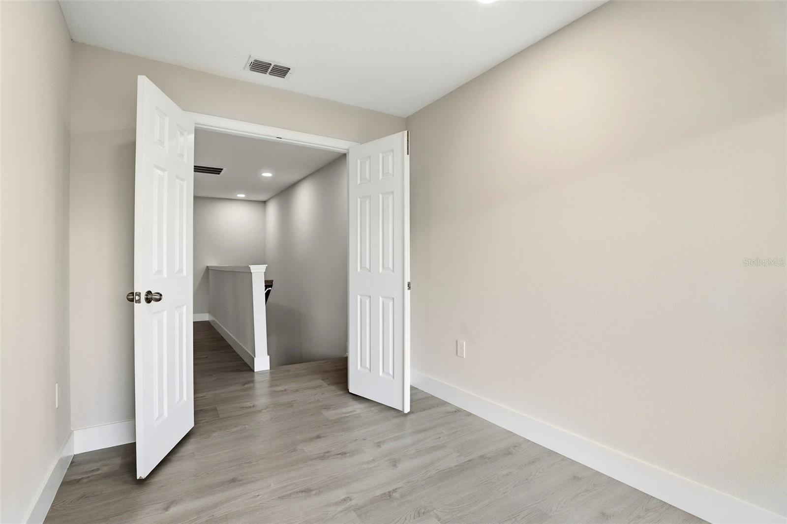 Image 20 of 40 For 2605 Play Hard Alley