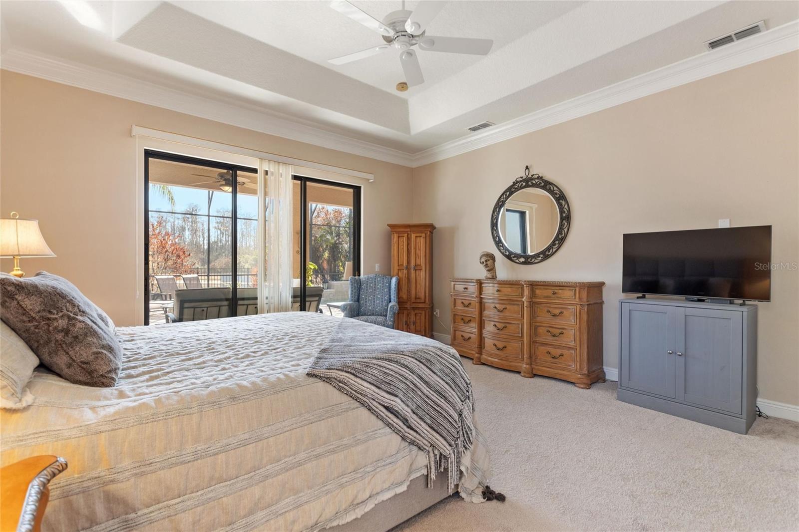 Image 18 of 74 For 927 San Raphael Street