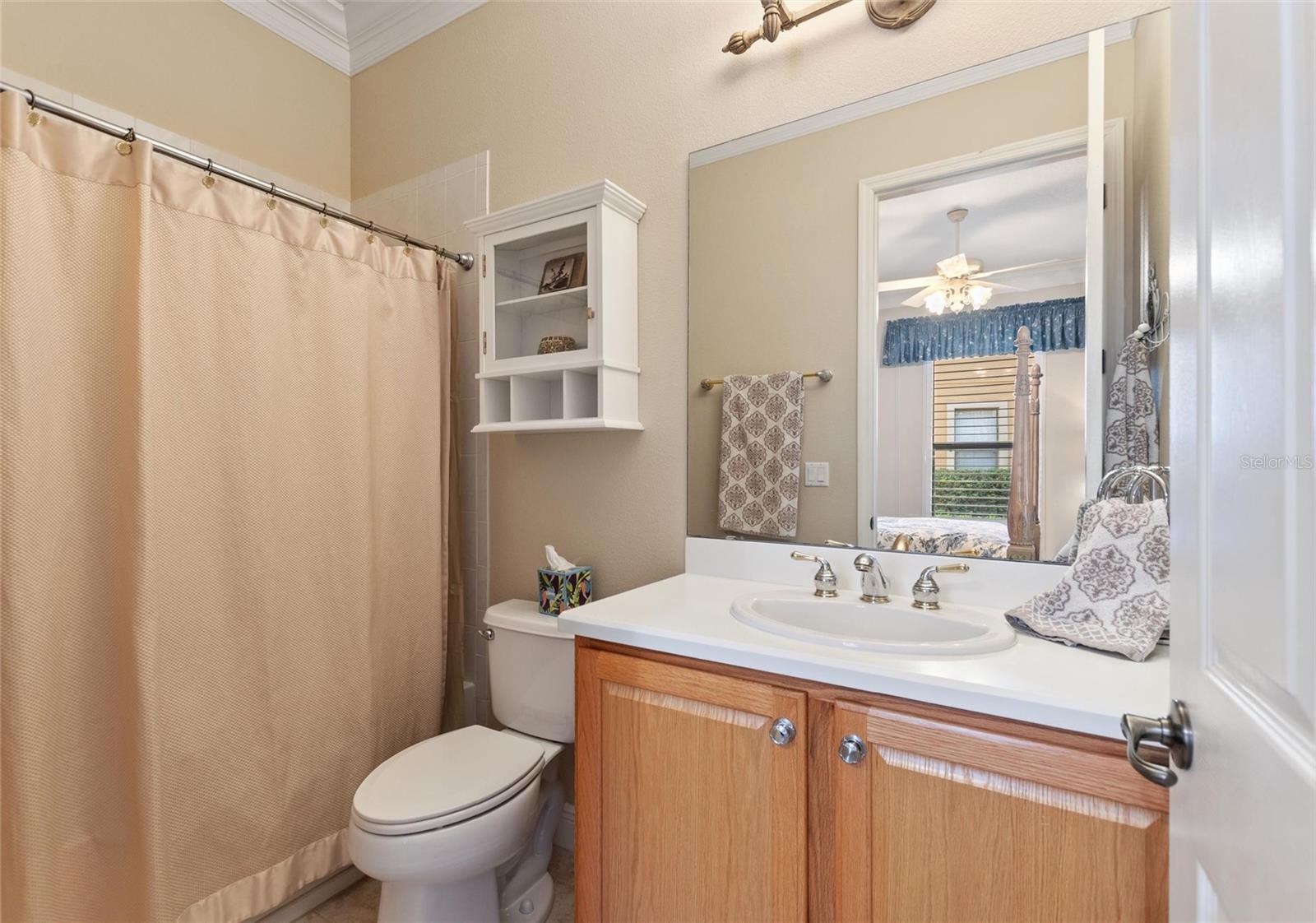 Image 28 of 74 For 927 San Raphael Street