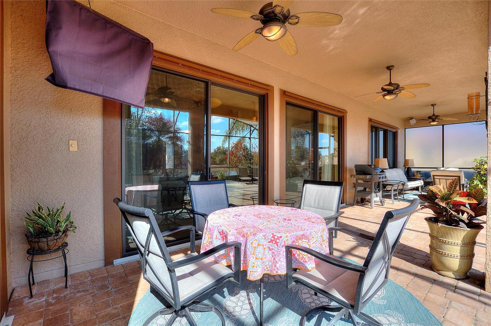 Image 37 of 74 For 927 San Raphael Street