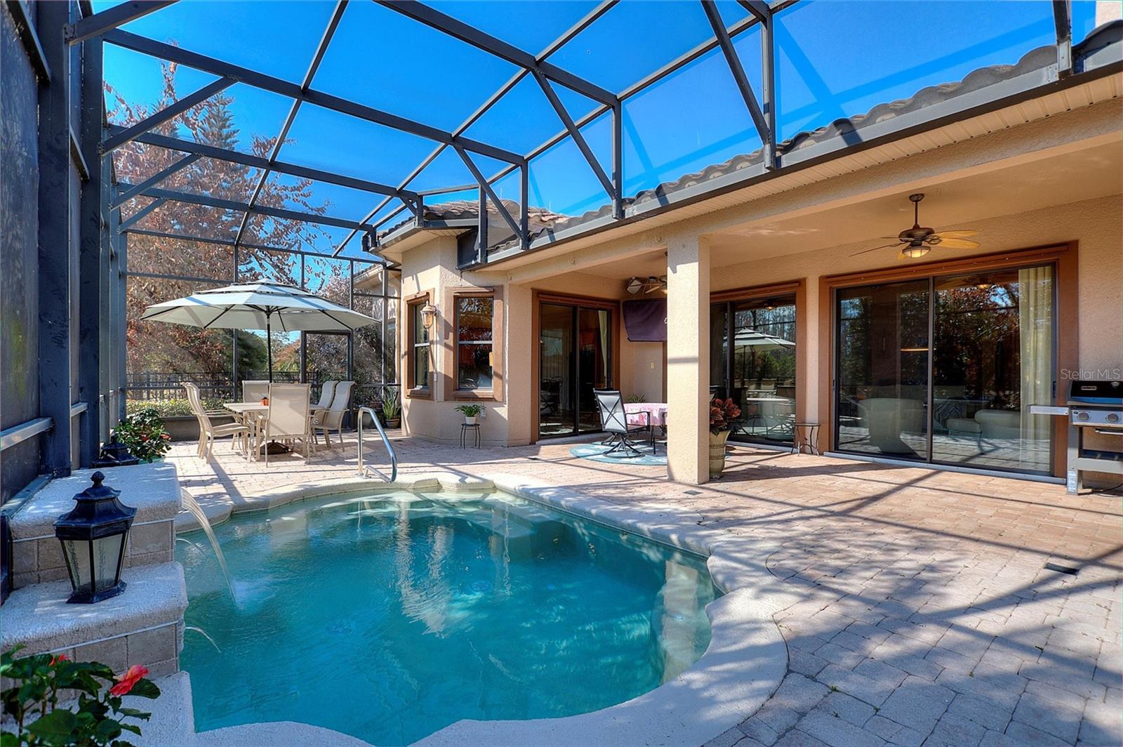 Image 42 of 74 For 927 San Raphael Street