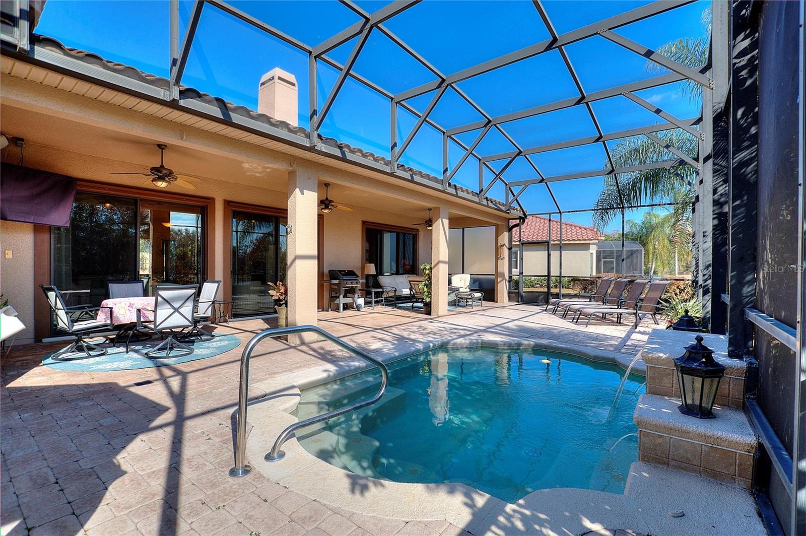 Image 44 of 74 For 927 San Raphael Street