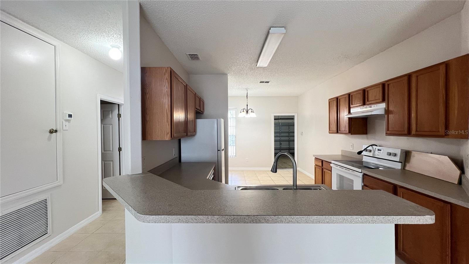 Image 14 of 37 For 453 Sunset View Drive