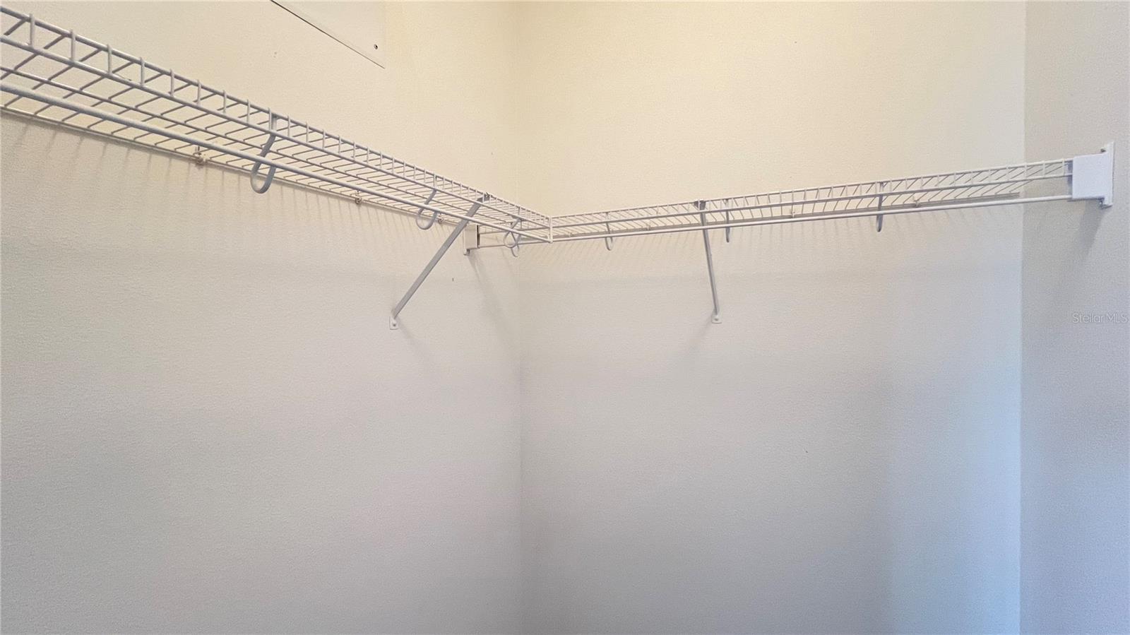 Image 28 of 37 For 453 Sunset View Drive