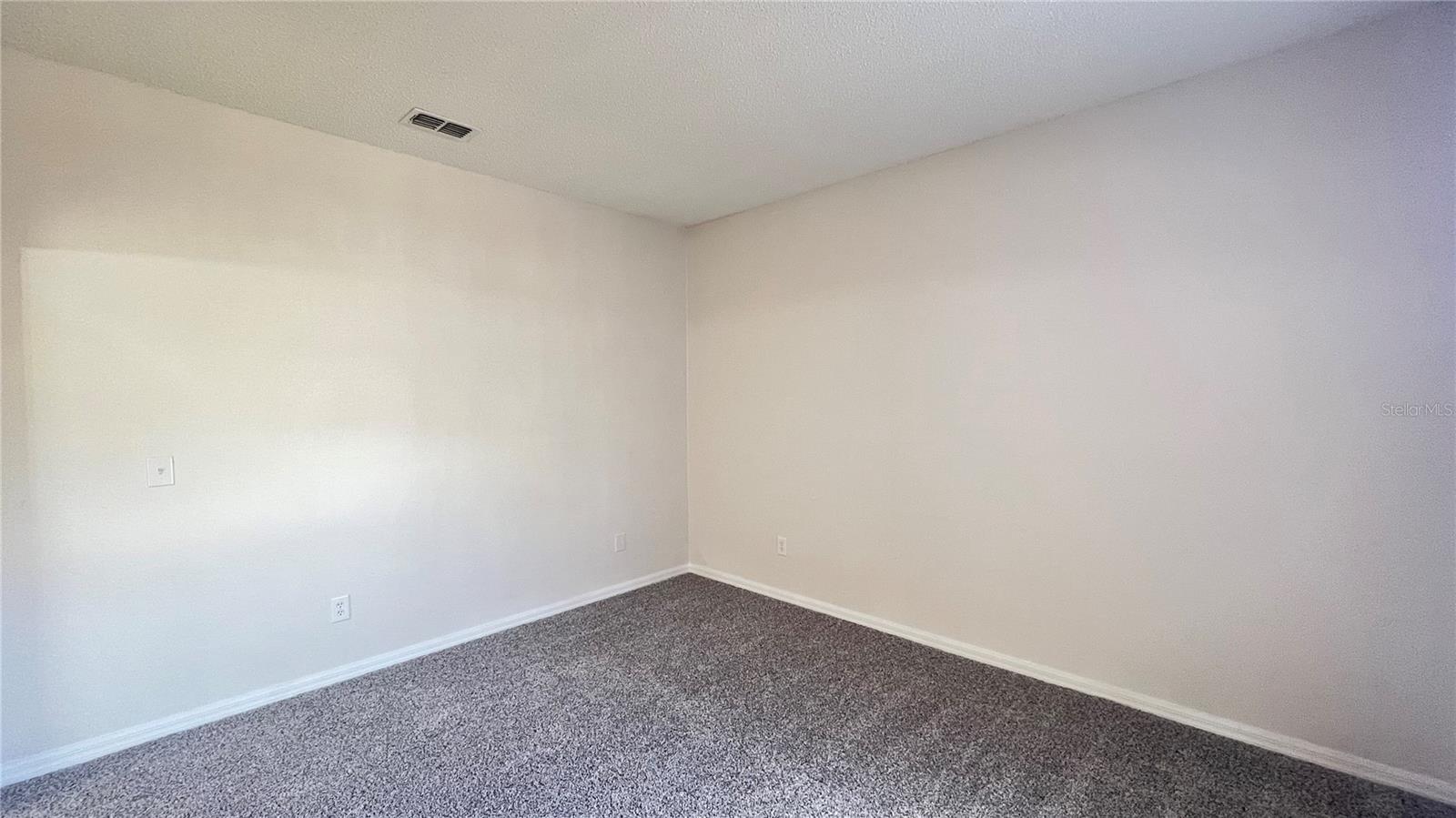 Image 7 of 37 For 453 Sunset View Drive