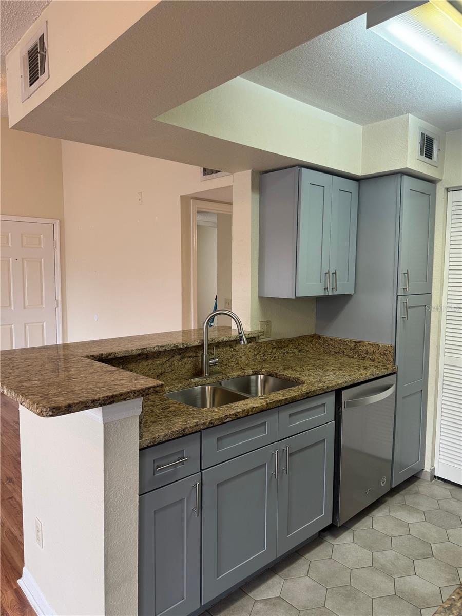 Image 11 of 21 For 1049 Hiawassee Road 3428