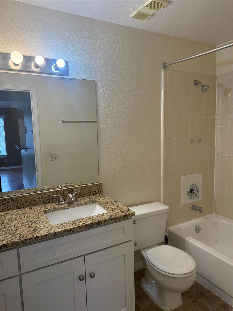 Image 16 of 21 For 1049 Hiawassee Road 3428