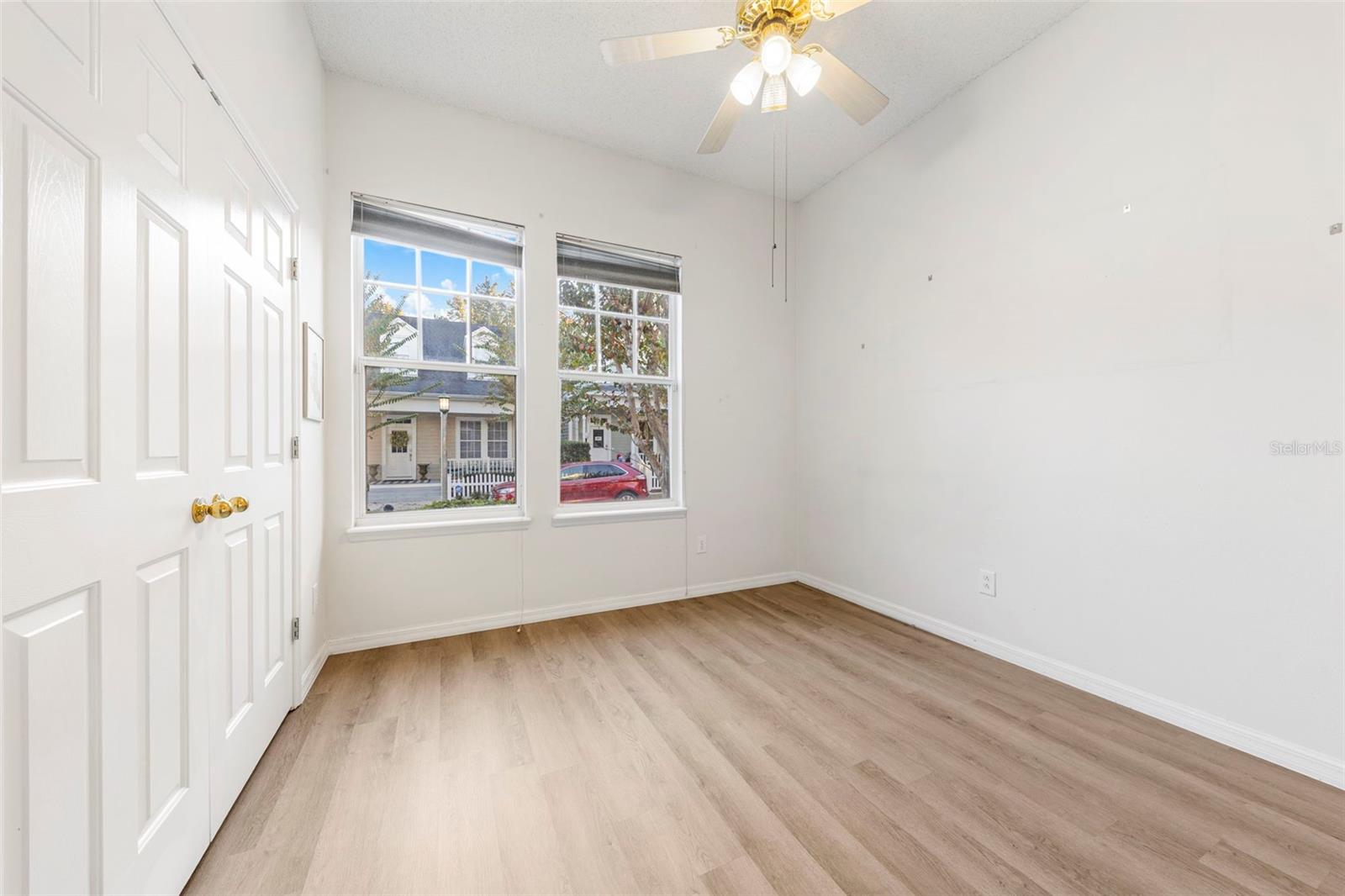 Image 15 of 25 For 834 Lake Evalyn Drive