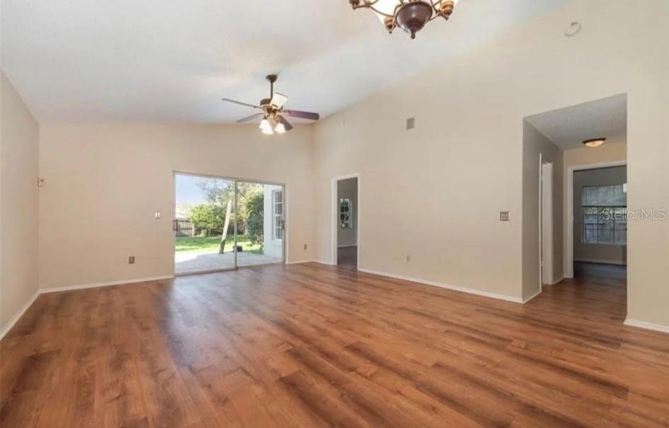 Image 3 of 18 For 10825 Bellamy Ct Court