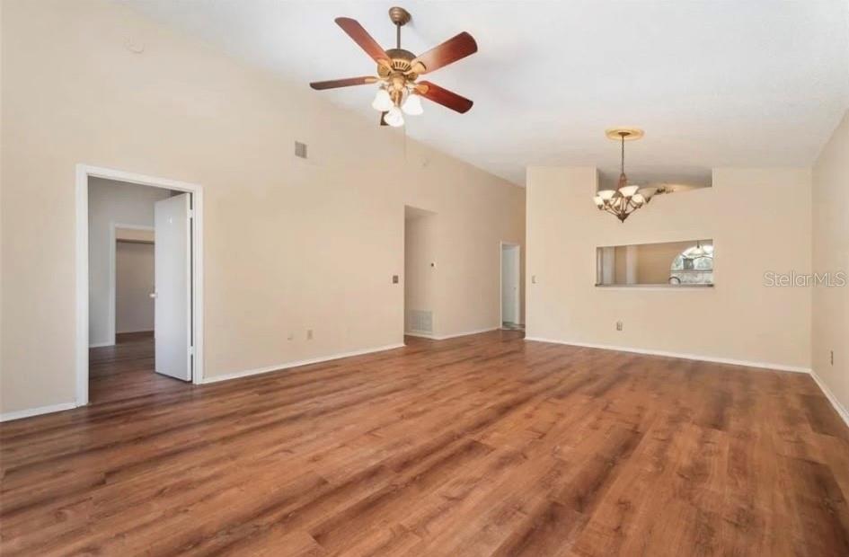 Image 5 of 18 For 10825 Bellamy Ct Court