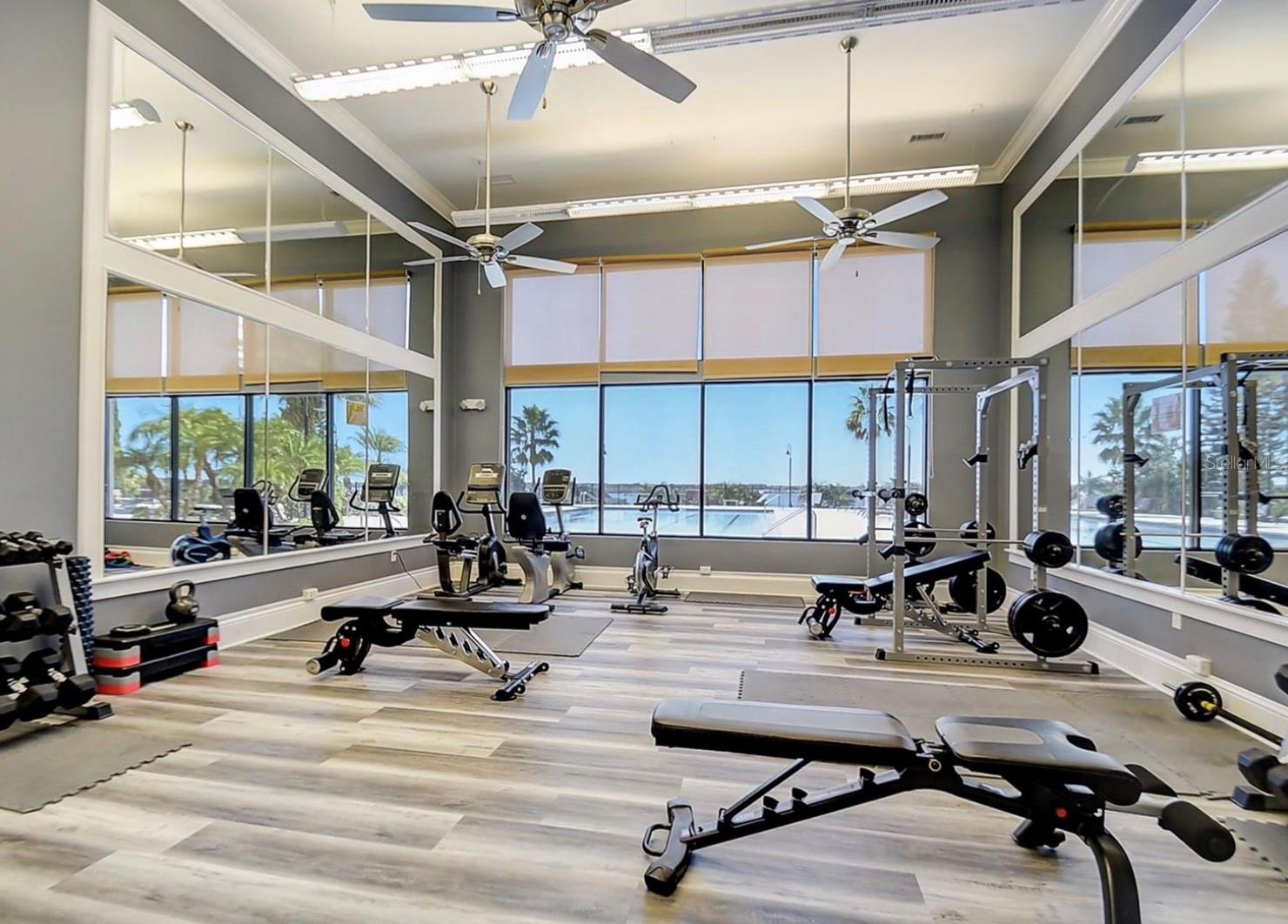 Image 18 of 34 For 707 Waterfern Trail Drive