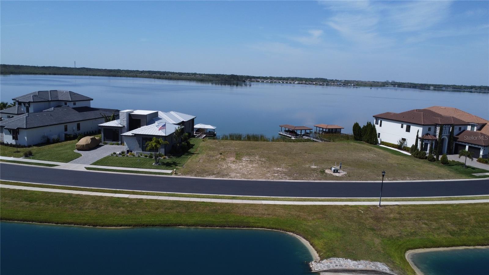 Image 5 of 34 For 707 Waterfern Trail Drive