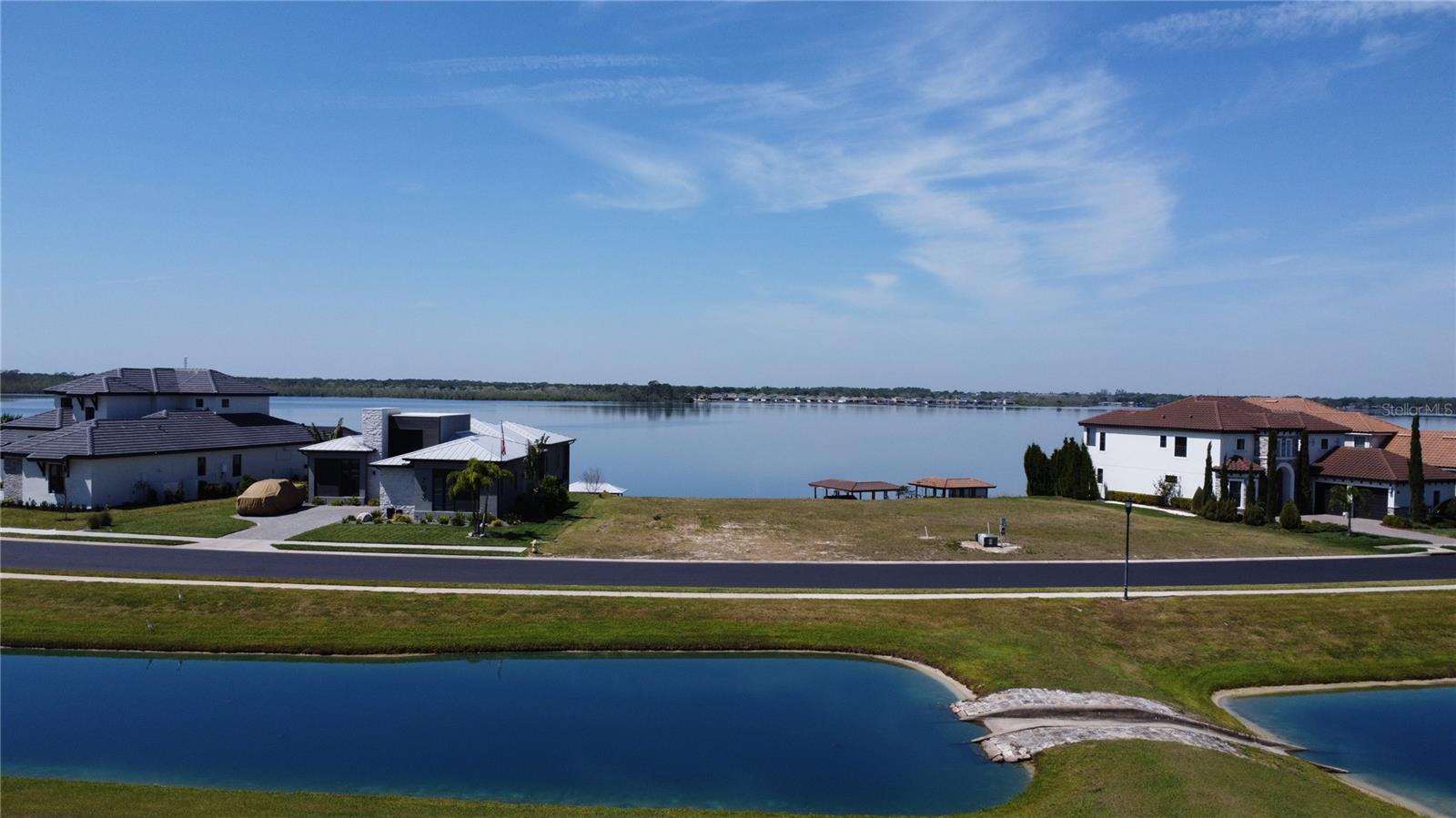 Image 6 of 34 For 707 Waterfern Trail Drive