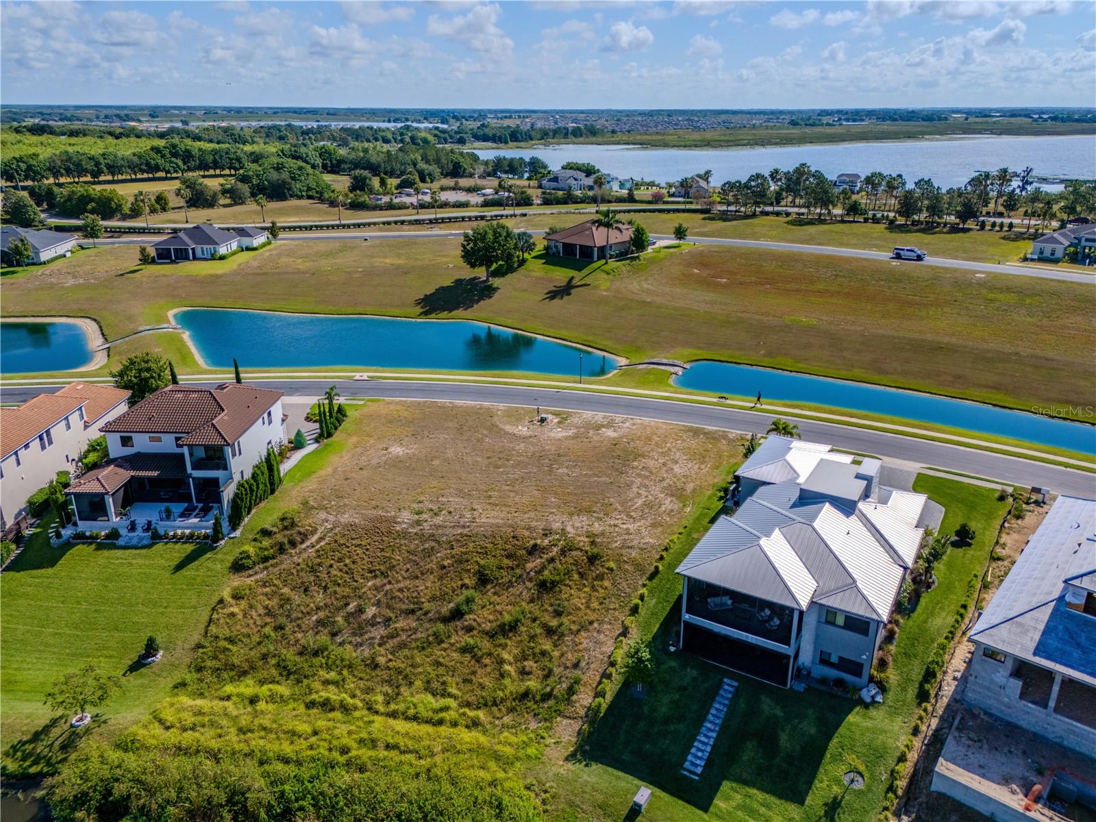 Image 8 of 34 For 707 Waterfern Trail Drive