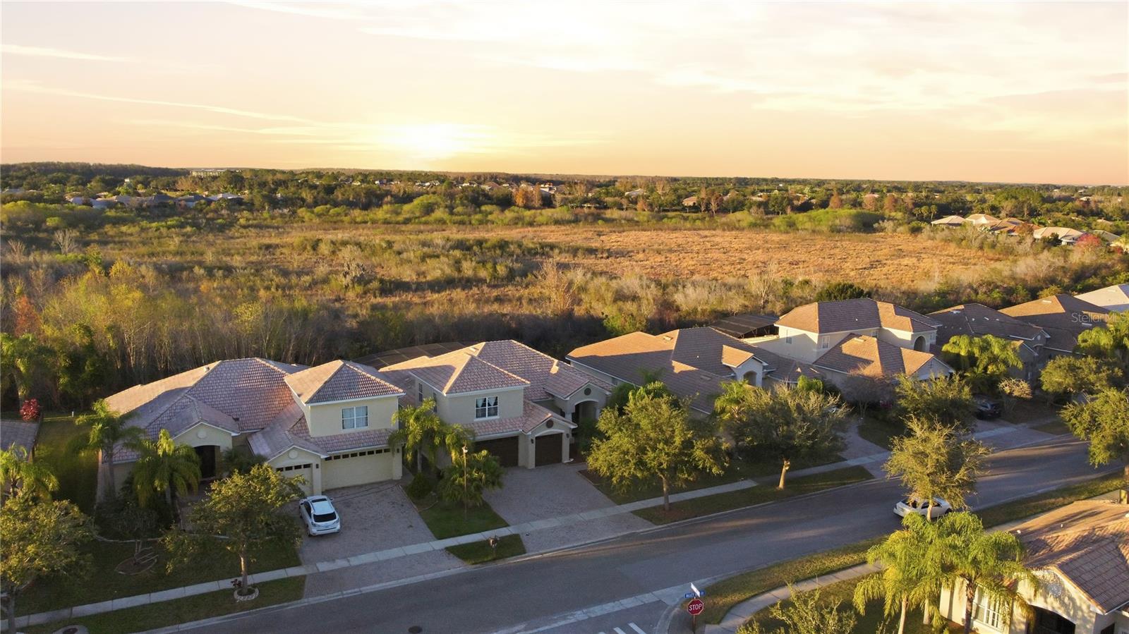 Listing photo id 41 for 3540 Valleyview Drive