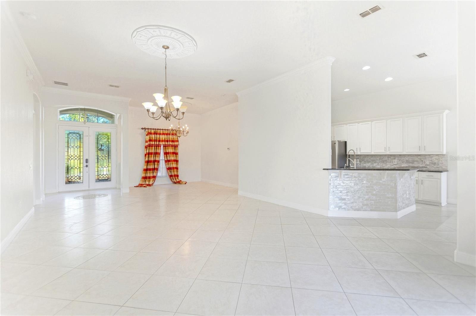 Listing photo id 3 for 3540 Valleyview Drive