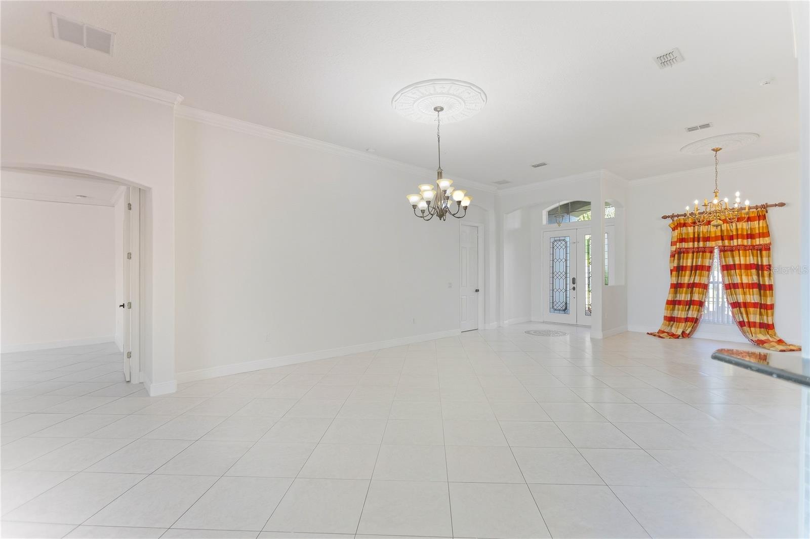 Listing photo id 6 for 3540 Valleyview Drive