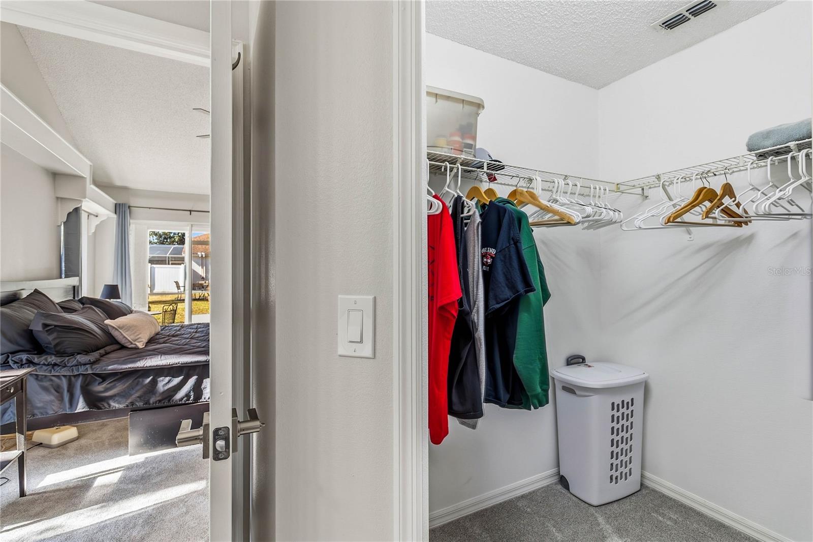 Image 29 of 59 For 4250 Andover Cay Blvd.