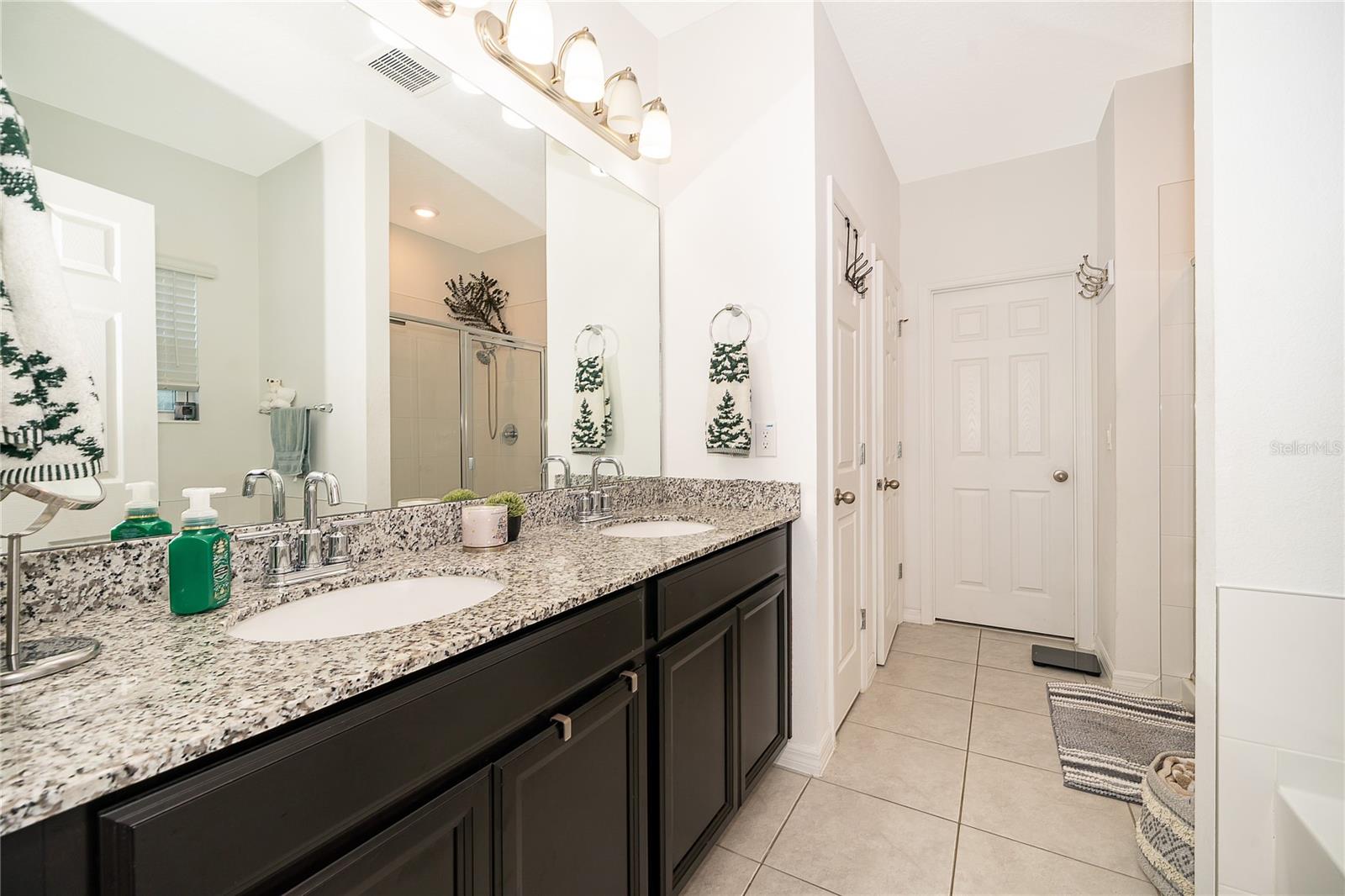 Image 21 of 31 For 1584 Astoria Arbor Ln